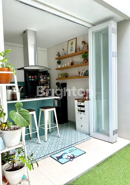 image RUMAH ESTETIK, SIAP HUNI DENGAN FURNITURE LENGKAP DI JAGAKARSA (2)