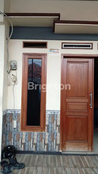 DISEWAKAN CEPAT RUMAH 2 LANTAI KUNCIRAN ALAM SUTERA RAPI BERSIH