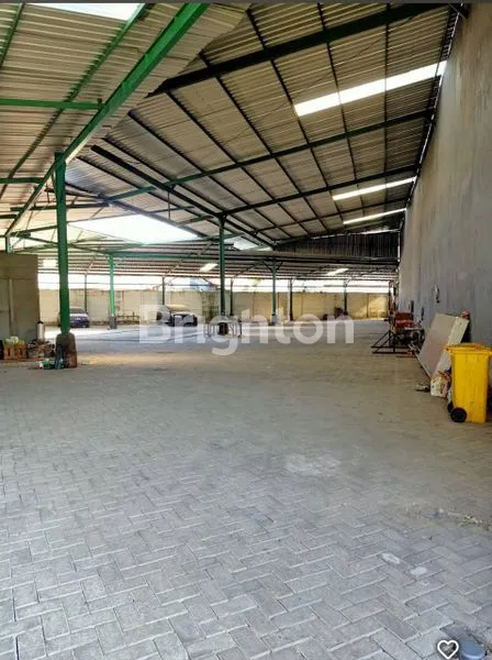 GUDANG DI  IR SUTAMI TOLL LAMA