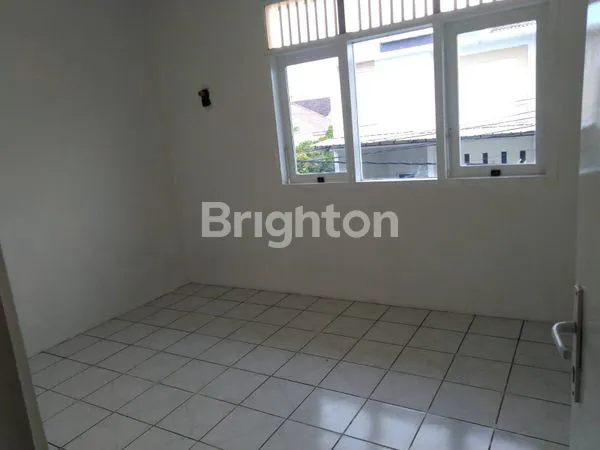 image RUMAH DUA LANTAI SIAP HUNI DI JALAN KUALA MAS, TANAH MAS SEMARANG UTARA (4)