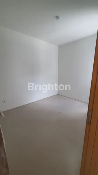image RUMAH CITRA GARDEN 8 AEROMANSION JAKARTA BARAT SIAP HUNI 5X15 2 LANTAI (3)