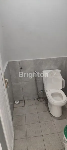 image DISEWAKAN RUKO BARU-LOKASI STRATEGIS DI SESEH (5)