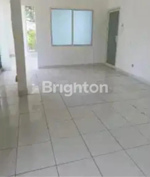 image RUKO 2.5 LANTAI STRATEGIS DI JALAN SASTRANEGARA, DEKAT BANDARA (3)