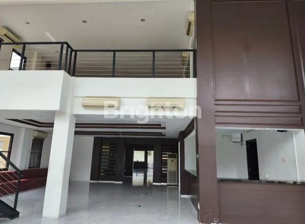 image GEDUNG KANTOR BERSIH DAN TERAWAT  DEPAN JALAN POROS SEPINGGAN, MULAWARMAN BALIKPAPAN (4)