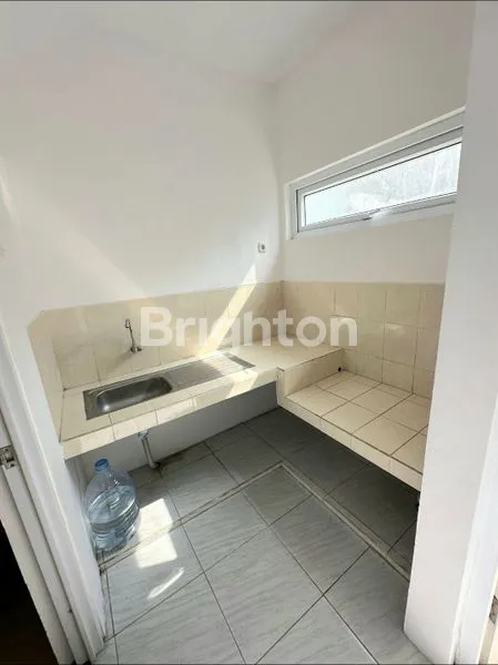 image RUMAH 2 LANTAI SEWA MURAH CLUSTER (6)