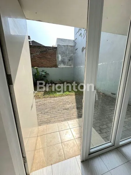 image RUMAH 2 LANTAI SEWA MURAH CLUSTER (7)