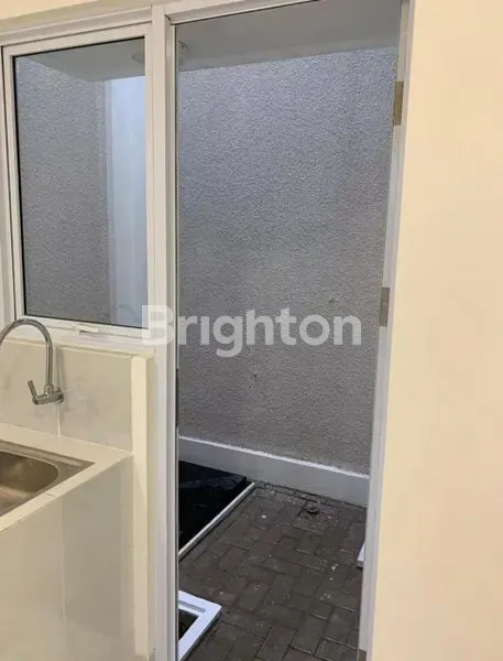 image DISEWAKAN RUMAH MARTINEZ GADING SERPONG  (6)