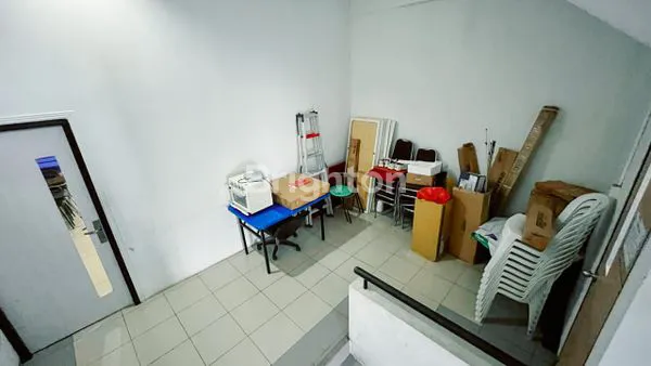 image HARUS TERJUAL CEPAT..!!!RUKO 3 LANTAI DI JALAN PUPUTAN RENON  (5)