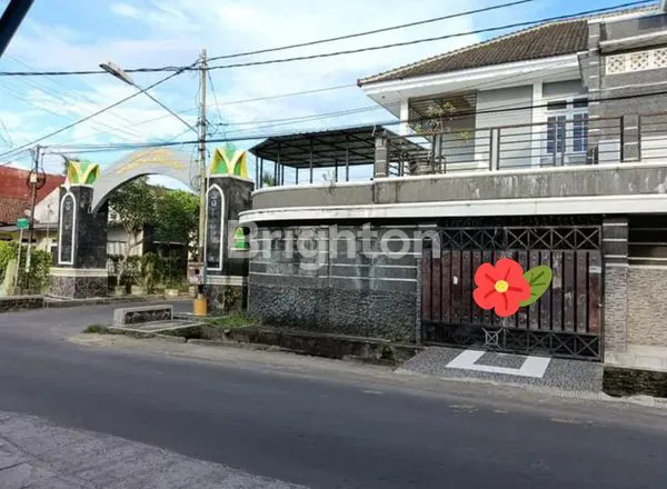 image RUMAH 2 LANTAI DI LOMBOK (1)