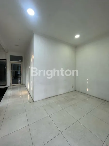 image RUMAH USAHA ATAU EX KANTOR LOKASI STRATEGIS PONDOK PINANG JAKARTA SELATAN (7)