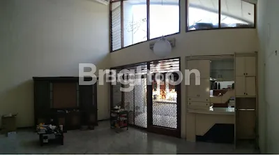 image RUMAH TENGAH KOTA (8)