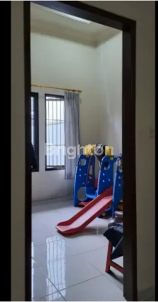 image RUMAH SIAP HUNI DKT KECAMATAN JOHAR BARU STRATEGIS EKONOMIS BISA KOMERSIL (4)