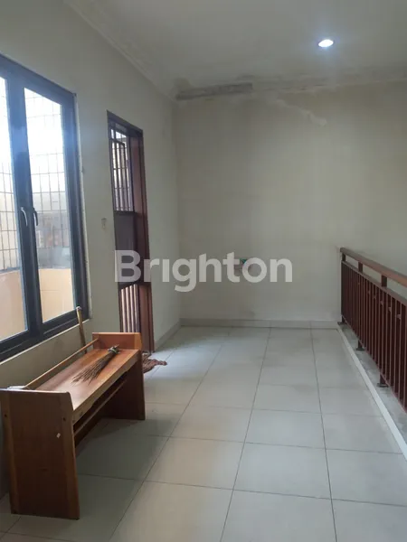 image RUMAH SIAP HUNI DKT KECAMATAN JOHAR BARU STRATEGIS EKONOMIS BISA KOMERSIL (8)