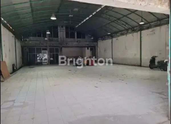 TEMPAT USAHA COCOK UNTUK GUDANG EX. SHOWROOM MOBIL & GUDANG JNT DI CIDENG JAKARTA PUSAT.