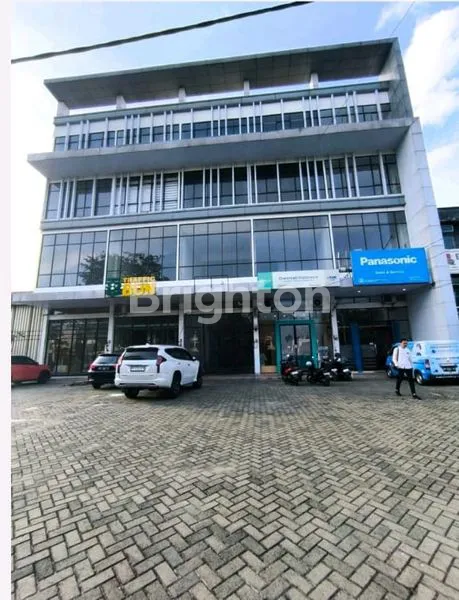 image RUKO 4 LANTAI MINIMALIS STRATEGIS ARIFIN AHMAD PEKANBARU (1)