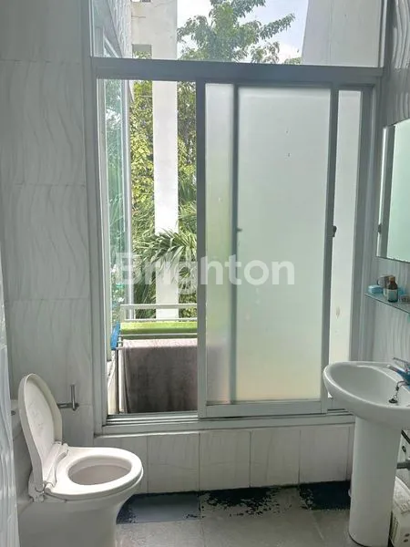 image MURAH !! RUMAH 15X23  JALAN 2 MOBIL DI RAWAMANGUN  (7)