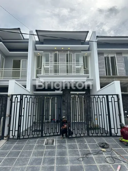 image DIJUAL RUMAH MODERN MINIMALIS JEMURSARI SELATAN, SURABAYA (1)