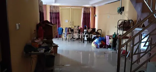 image DISEWAKAN RUKO 3 LANTAI (4)