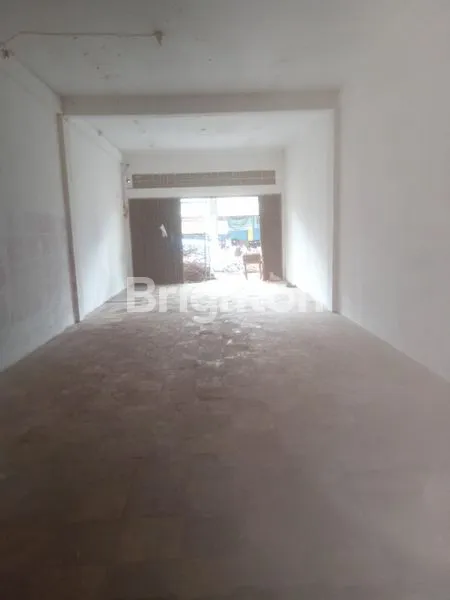 image RUKO AREA CIHAMPELAS BANDUNG: PELUANG EMAS BISNIS DI JANTUNG KOTA MODE! (MENARIK PERHATIAN DENGAN \"PELUANG EMAS\" DAN LOKASI IKONIK) (2)