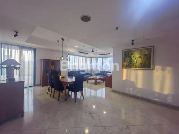 APARTMENT PARK ROYAL JAKARTA PUSAT