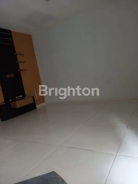 image RUMAH BUTUH CEPAT LAKU DI PERUMAHAN  TAMAN PONDOK JATI,SELLING POINT DEKAT EXIT TOL WARU,SENTRA KULINER(MC DONALD,KFC,MIE GACOAN GELURAN (6)