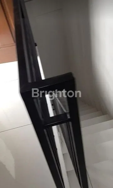 image RUMAH MINIMALIS DIJUAL MURAH DI PADEMANGAN (3)