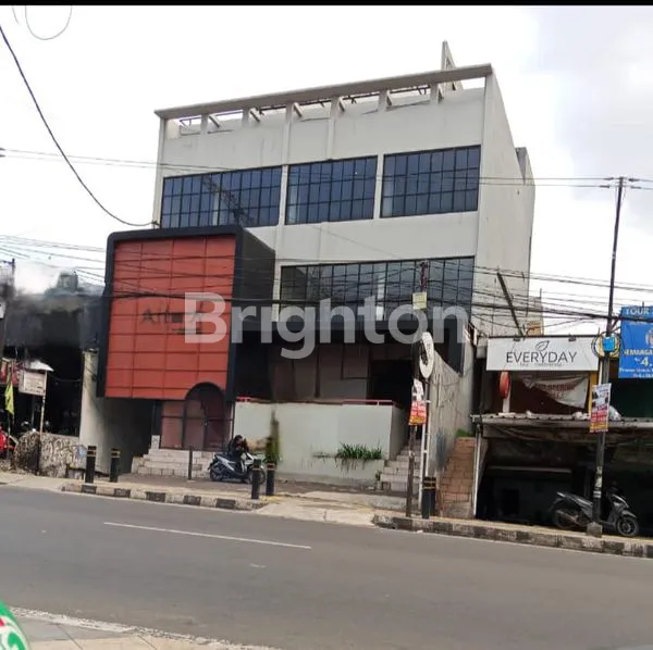 RUKO LOKASI STRATEGIS