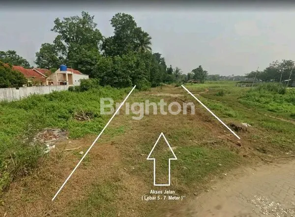 image TANAH DATAR DIKELILINGI PERUMAHAN MEWAH (1)