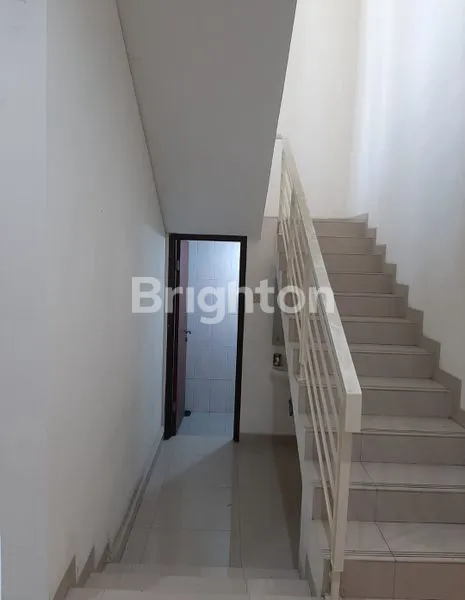 image RUMAH MINIMALIS 2 LANTAI DI PONDOK HIJAU - 4KT/4KM, TAMAN ASRI (2)