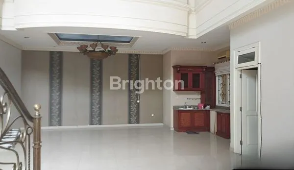 image RUMAH GRAHA FAMILI BLOK O HADAP SELATAN DI SURABAYA BARAT (4)