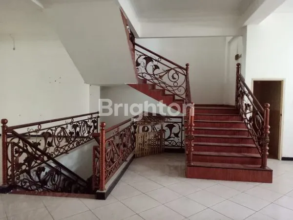 image RUKO 3 LANTAI SIAP HUNI MAJAPAHIT SEMARANG  (3)