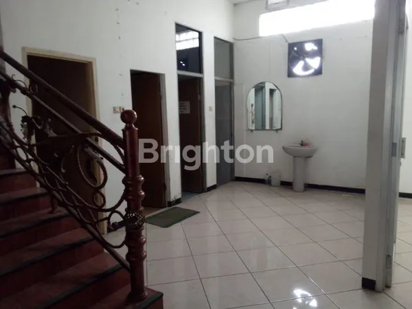 image RUKO 3 LANTAI SIAP HUNI MAJAPAHIT SEMARANG  (5)