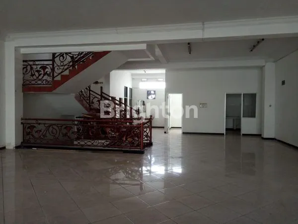 image RUKO 3 LANTAI SIAP HUNI MAJAPAHIT SEMARANG  (6)