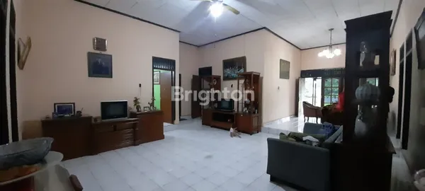 image JUAL RUMAH HALAMAN SANGAT LUAS DI CURUG SANGAT COCOK UNTUK USAHA (5)