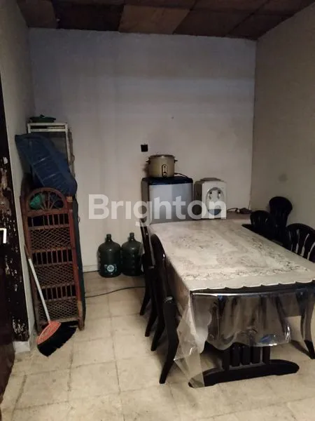 image RUMAH ASRI DEKAT PINTU TOLL JORR CENGKARENG (5)
