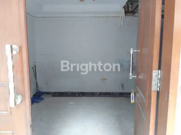 image RUMAH TANJUNG DUREN LOKASI STRATEGIS, JAKARTA BARAT (7)