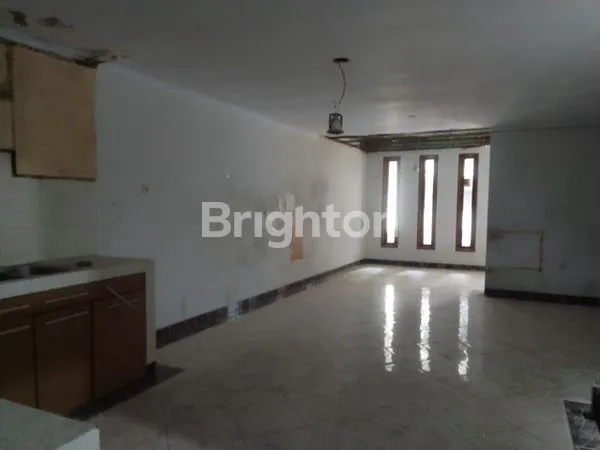 image RUMAH TANJUNG DUREN LOKASI STRATEGIS, JAKARTA BARAT (3)