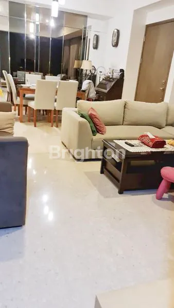 APARTEMEN SIAP HUNI, 2+1 BR DEKAT GANDARIA CITY