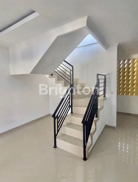 image RUMAH MINIMALIS SIAP HUNI DI TUKAD BADUNG DENPASAR (4)