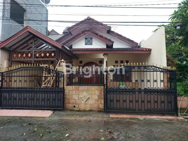 image RUMAH 2 LANTAI SIAP HUNI DI PERMATA PAMULANG (1)