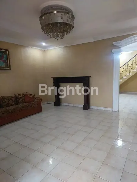 image RUMAH 2 LANTAI SIAP HUNI DI PERMATA PAMULANG (2)