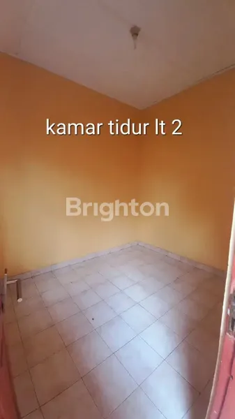 image RUMAH 2 LANTAI SIAP HUNI DI PERMATA PAMULANG (5)