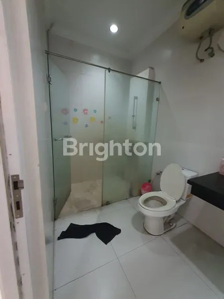 image RUMAH SEMI FURNISHED 240M² LB DEKAT PASKAL HYPERSQUARE (3)