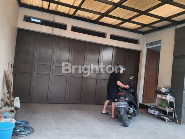 image RUMAH SEMI FURNISHED 240M² LB DEKAT PASKAL HYPERSQUARE (5)