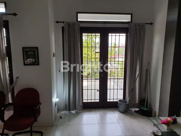 image RUMAH MEWAH DI PAPANDAYAN KOTA SEMARANG ATAS (5)