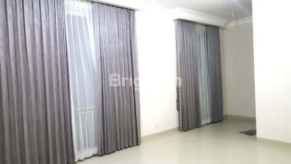 image RUMAH SIAP HUNI DI PALM BEACH, PAKUWON CITY (5)