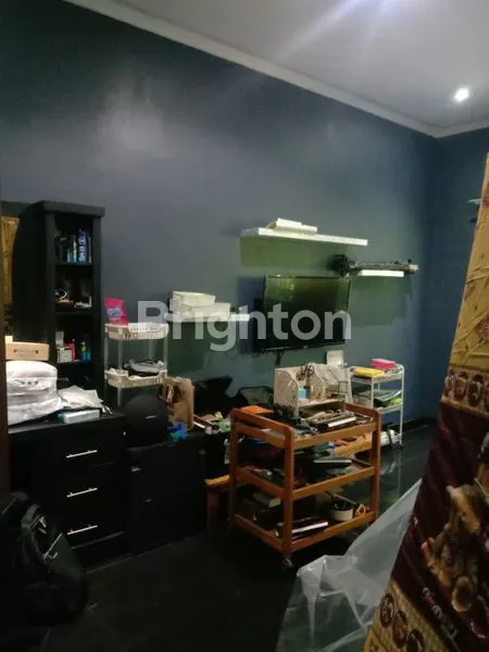image RUMAH SIAP HUNI 2.5 LANTAI DI METLAND JAKTIM (4)