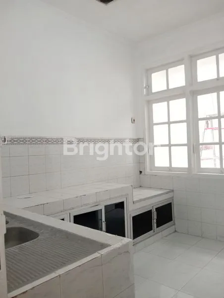 image RUMAH DHARMAHUSADA INDAH UTARA (2)