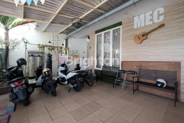 image RUMAH 1 LANTAI LOKASI STRATEGIS DEKAT RUNGKUT MERR PONDOK TJANDRA WONOREJO (2)