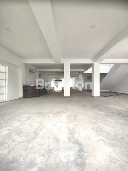 image KOMERSIAL AREA PUSAT KOTA SURABAYA JALAN RA KARTINI, LOKASI STRATEGIS DAN COCOK UNTUK SEGALA MACAM USAHA (4)